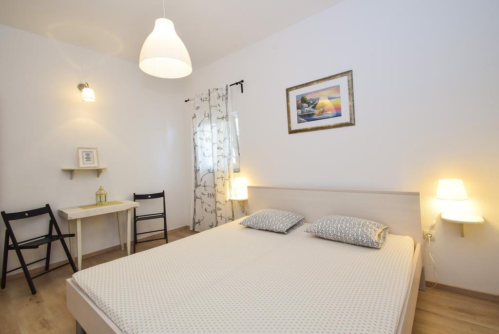Amadrian Apartments Šibenik Exteriör bild