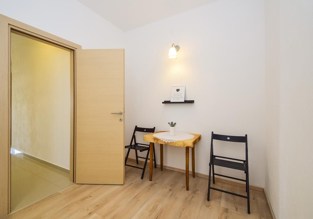 Amadrian Apartments Šibenik Exteriör bild
