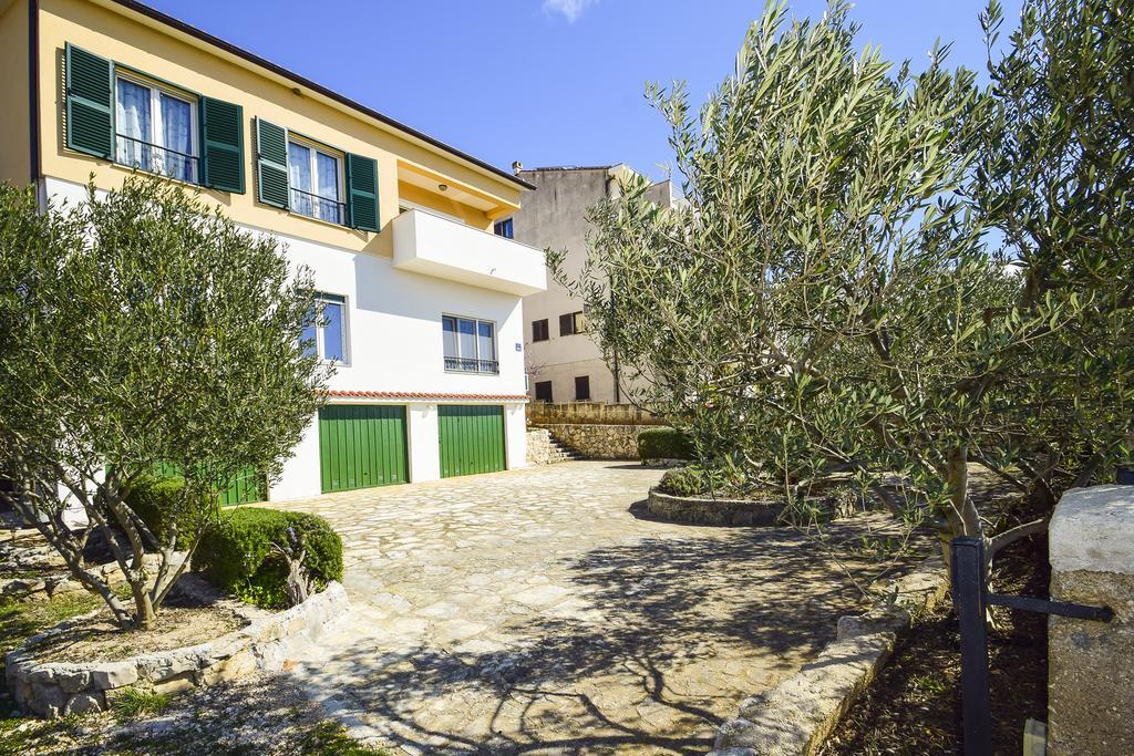 Amadrian Apartments Šibenik Exteriör bild