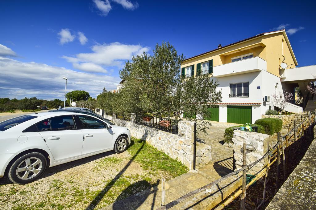 Amadrian Apartments Šibenik Exteriör bild