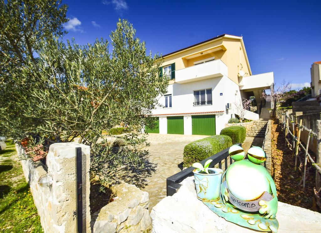 Amadrian Apartments Šibenik Exteriör bild