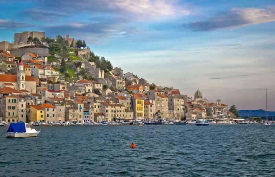 Amadrian Apartments Šibenik Exteriör bild